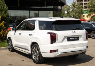Подержанный автомобиль Hyundai Palisade 2021 года (5 фото)