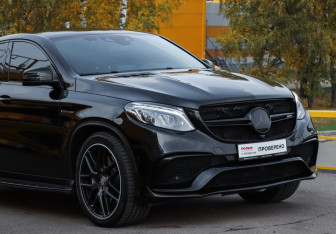 Подержанный автомобиль Mercedes-Benz GLE AMG 2017 года (17 фото)