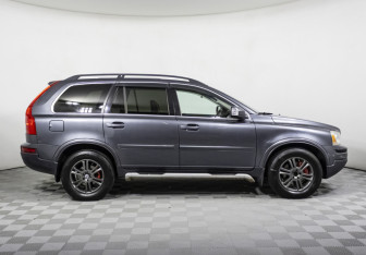 Подержанный автомобиль Volvo XC90 2008 года (4 фото)
