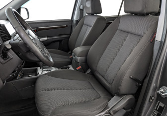 Подержанный автомобиль Hyundai Santa Fe 2011 года (20 фото)