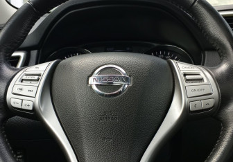 Подержанный автомобиль Nissan X-Trail 2018 года (15 фото)