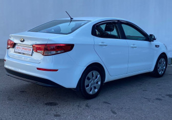 Подержанный автомобиль Kia Rio Sedan 2016 года (5 фото)