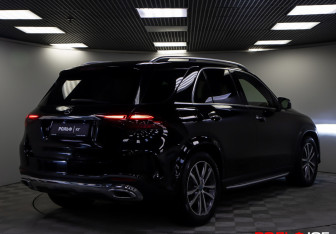 Подержанный автомобиль Mercedes-Benz GLE 2025 года (39 фото)