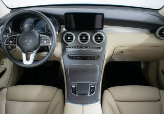 Подержанный автомобиль Mercedes-Benz GLC Coupe 2020 года (12 фото)