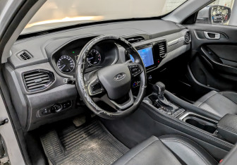 Подержанный автомобиль Chery Tiggo 4 2022 года (16 фото)