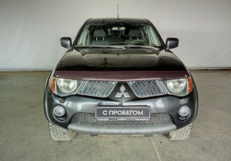 Подержанный автомобиль Mitsubishi L200 2008 года (2 фото)