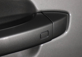 Подержанный автомобиль Audi Q7 2016 года (18 фото)