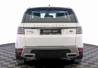 Подержанный автомобиль Land Rover Range Rover Sport 2020 года (6 фото)