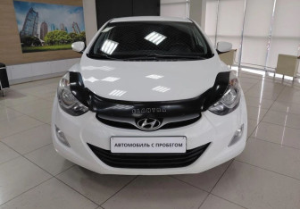 Подержанный автомобиль Hyundai Elantra Sedan 2013 года (2 фото)
