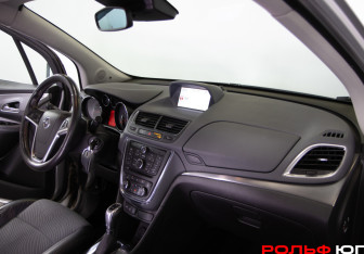 Подержанный автомобиль Opel Mokka 2013 года (7 фото)