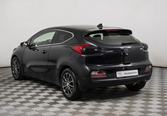 Подержанный автомобиль Kia Ceed Hatchback 2017 года (7 фото)