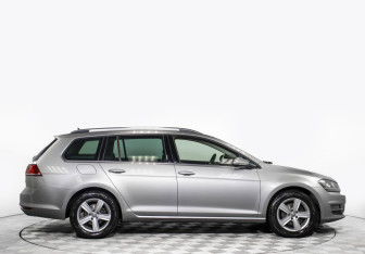 Подержанный автомобиль Volkswagen Golf Wagon 2016 года (4 фото)