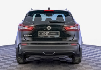 Подержанный автомобиль Nissan Qashqai 2020 года (6 фото)