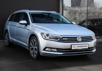 Подержанный автомобиль Volkswagen Passat Wagon 2018 года (3 фото)