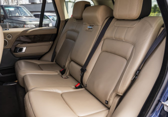 Подержанный автомобиль Land Rover Range Rover 2018 года (15 фото)