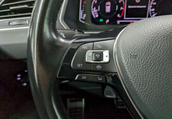 Подержанный автомобиль Volkswagen Tiguan 2019 года (27 фото)