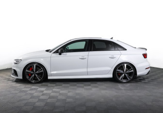 Подержанный автомобиль Audi RS 3 Sedan 2019 года (8 фото)