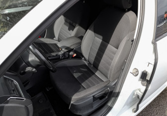 Подержанный автомобиль Skoda Octavia Liftback 2020 года (19 фото)