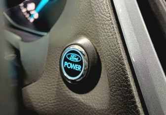 Подержанный автомобиль Ford Focus Hatchback 2011 года (17 фото)