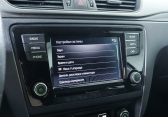 Подержанный автомобиль Skoda Rapid Liftback 2019 года (15 фото)