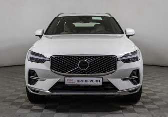 Новый Volvo XC60 2025 (2 фото)