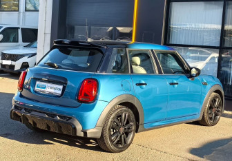 Подержанный автомобиль MINI Hatch 2021 года (6 фото)