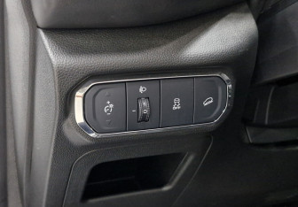 Подержанный автомобиль Haval Jolion 2023 года (7 фото)