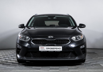 Подержанный автомобиль Kia Ceed Wagon 2019 года (2 фото)