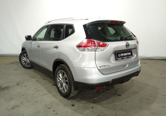 Подержанный автомобиль Nissan X-Trail 2017 года (4 фото)