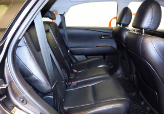 Подержанный автомобиль Lexus RX 2010 года (20 фото)
