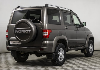Подержанный автомобиль УАЗ Patriot 2017 года (5 фото)