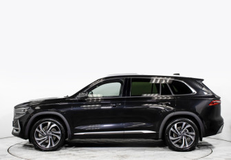 Подержанный автомобиль Geely Monjaro 2023 года (8 фото)