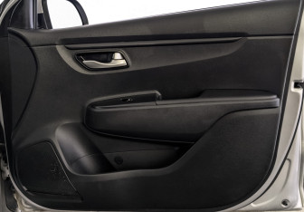 Подержанный автомобиль Kia Rio Hatchback 2021 года (23 фото)