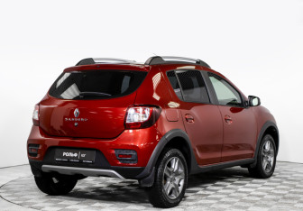 Подержанный автомобиль Renault Sandero 2020 года (4 фото)