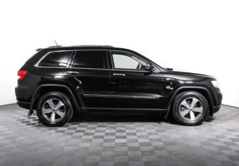 Подержанный автомобиль Jeep Grand Cherokee 2012 года (4 фото)