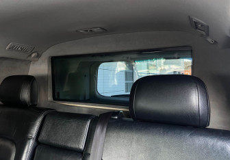 Подержанный автомобиль Toyota Land Cruiser Suv 2012 года (15 фото)