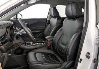 Подержанный автомобиль Москвич 3е 2023 года (20 фото)