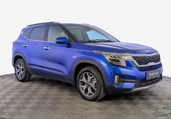 Подержанный автомобиль Kia Seltos 2022 года (3 фото)