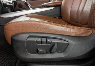 Подержанный автомобиль BMW X5 2018 года (27 фото)