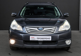 Подержанный автомобиль Subaru Outback Wagon 2011 года (2 фото)