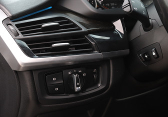 Подержанный автомобиль BMW X5 2014 года (18 фото)