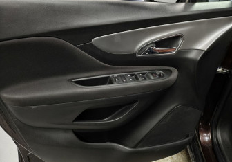 Подержанный автомобиль Opel Mokka 2013 года (14 фото)