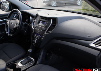 Подержанный автомобиль Hyundai Santa Fe 2015 года (7 фото)