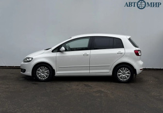 Подержанный автомобиль Volkswagen Golf Plus 2011 года (8 фото)