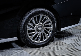 Подержанный автомобиль GAC M8 2024 года (15 фото)