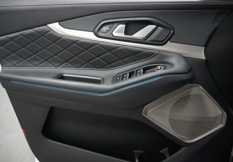 Подержанный автомобиль Exeed TXL 2022 года (15 фото)