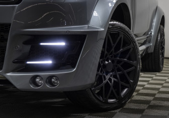 Подержанный автомобиль Land Rover Range Rover 2014 года (3 фото)