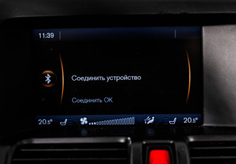 Подержанный автомобиль Volvo XC60 2013 года (17 фото)