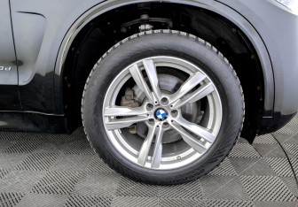 Подержанный автомобиль BMW X5 2018 года (18 фото)