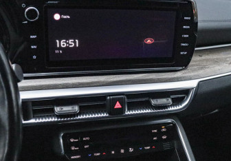 Подержанный автомобиль Kia K5 2020 года (14 фото)